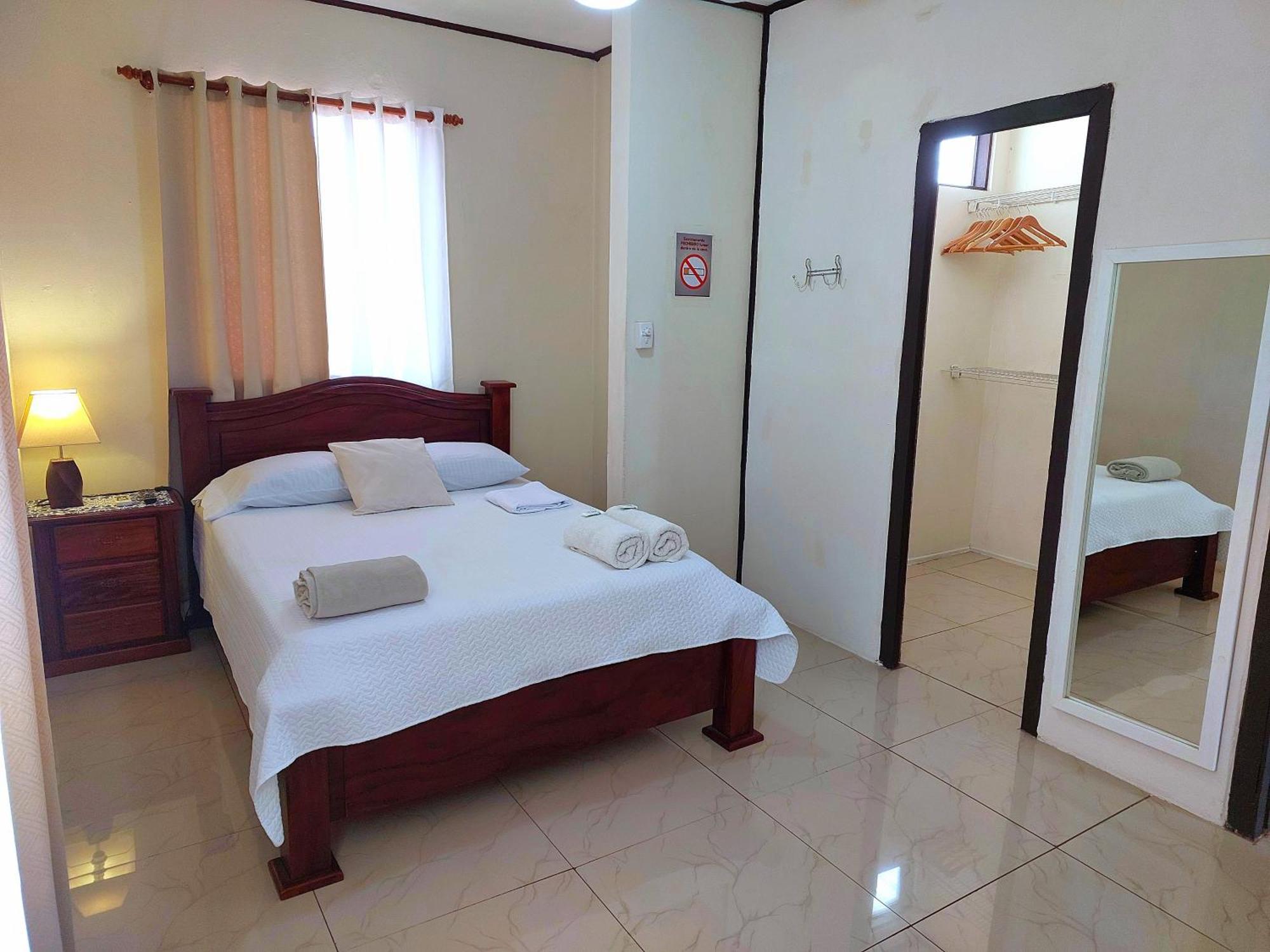 Casa Equipada En El Centro De Puntarenas Villa Exterior foto